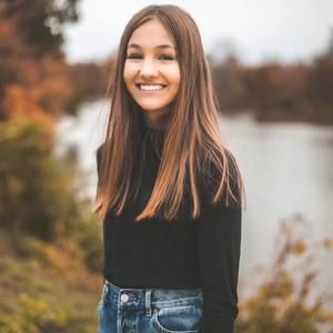 Meet your Posher, Nadia